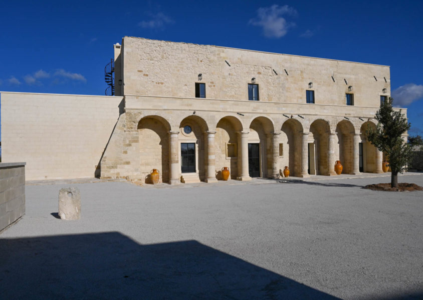 Esterni-colonnato copia